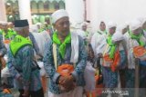 Calon haji asal Padang Lawas ini berangkat dengan dana talangan