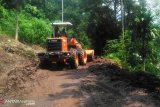 Jalan penghubung Tanjung Sani dan Sungai Batang sudah bisa dilewati