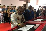 Gubernur Papua resmikan pemanfaatan gedung II kantor DPRP