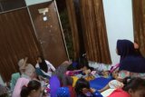 Sebagian besar warga di pesisir Pandeglang masih mengungsi pascagempa 6,9 SR
