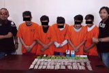 Tim Satresnarkoba Polres Bitung tangkap pengedar obat keras
