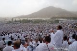 Jamaah haji mulai meninggalkan Arafah menuju Muzdalifah