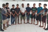 Satgas Pamtas Yonmek 643/WNS gagalkan pengiriman delapan TKI ilegal