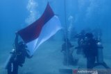 BTNKT Sulawesi Tengah gelar upacara HUT ke-74 RI di dasar laut