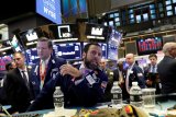 Wall Street jatuh tertekan ketegangan perdagangan AS-China