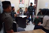 Melanggar syariat, pasangan muda-mudi di Aceh Barat diamankan