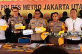 Pelat nomor dinas palsu pun dijual secara daring, Polisi bongkar jaringan pemalsu