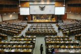 Ketua DPR bacakan surat Presiden pemindahan ibu kota negara ke Kaltim