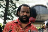 Lenis Kogoya minta warga Papua tidak terprovokasi kabar bohong