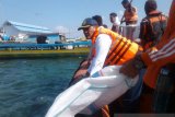 850 warga bersihkan pantai Baubau