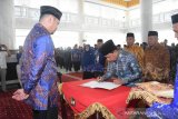 Bupati Adnan Purichta lantik komisioner Baznas Gowa