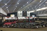 DPRD bersama Gubernur Sulsel setujui tiga ranperda