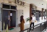 KPK geledah ruangan kerja Kadisdik dan DPU Kepulauan Riau