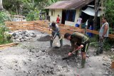 Kodim Sangihe membangun rumah tiga pilar