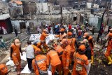 Kebakaran di Jatinegara diduga dipicu ledakan ponsel