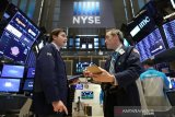Wall Street turun tertekan dipicu data ekonomi suram dan kegelisahan politik