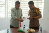 Kapolda Sulsel sambangi Darwin Fatir di Biro ANTARA Sulsel