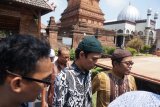 UAS ziarahi Makam Sunan Kudus setelah tablig akbarnya dibatalkan