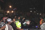 Korban mobil tertimpa pohon di Situbondo jadi empat orang