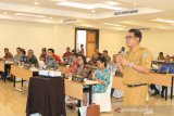 Bupati ajak DPRD bergandengan tangan bangun Sangihe