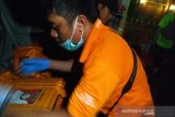 Geledah rumah terduga teroris LT, Polisi peroleh cairan kimia