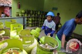 Legislator Padang minta Pertamina tindak tegas pangkalan nakal di Padang