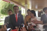 Ditanya soal nama menteri, Jokowi : akan banyak wajah baru