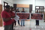 Masyarakat adat gelar aksi protes ke Dinas Kehutanan Papua
