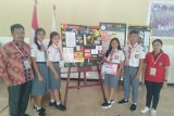 SMA Kristen I Tomohon meningkatkan kreativitas siswa lewat lomba mading