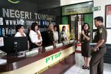 Wakajati minta jaksa Kejari Tomohon tingkatkan profesionalitas