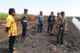 Danlantamal VI - Bupati Soppeng tinjau normalisasi sungai TMMD