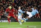 Liga Inggris -- Liverpool menang meyakinkan 3-1 atas Manchester City