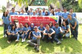 Karyawan BP Jamsostek bersih-bersih Makam Imam Banjol