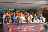 Seorang adik vuri 3,5 ton beras dari toko kakaknya