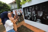 Ratusan karya fotografer dibedah di
