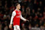Ozil dan Torreira tak ikut Arsenal hadapi Olympiakos