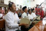 Rebana santri iringi misa Natal di Gereja Mater Dei Semarang