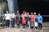 Wakil Bupati Bangli resmikan Gua Raja, kembangkan wisata air terjun