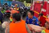 Polair Polri harus bujuk warga terdampak banjir untuk dievakuasi