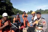 Tim SAR perluas pencarian suami istri hilang di Sungai Kelonding Mamuju