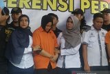 Tega membunuh ayahnya, putri sulung Hakim Jamaluddin minta ibu tirinya dihukum mati