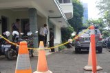 Petugas penyidik KPK datangi ruang kerja pimpinan KPU