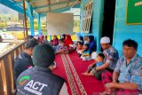 ACT distribusikan paket makanan untuk Kampung Muallaf