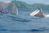 Kapal wartawan tenggelam dihantam ombak di Labuan Bajo
