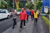 Kapolda Sulut bersama siswa SPN jalan sehat di Minahasa Utara