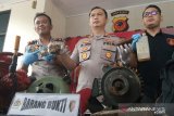 Petugas gabungan sita 130 karung batu berkadar emas tambang ilegal di Bogor