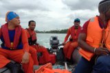 Tim SAR Jayapura lanjutkan pencarian satu warga tenggelam di pantai Holtekam