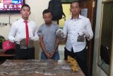 Polsek Bandara Sentani Jayapura amankan pemuda bawa narkotika ganja