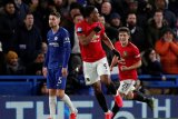 MU curi tiga poin di Stamford Bridge