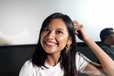 Indah Permatasari harus memilih cinta dalam film 